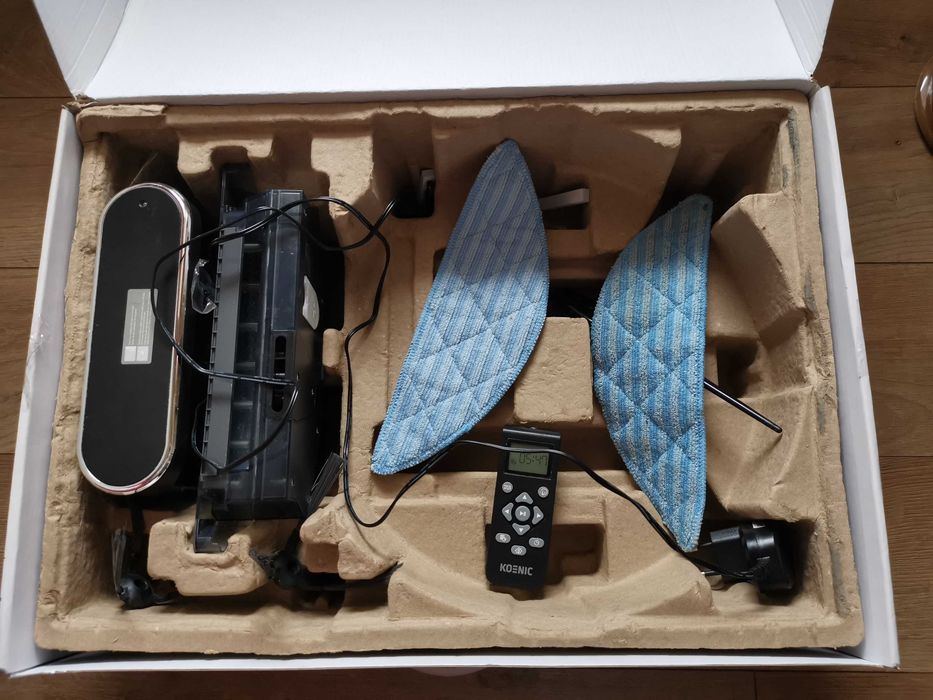 Robot aspirator si mop Koenic