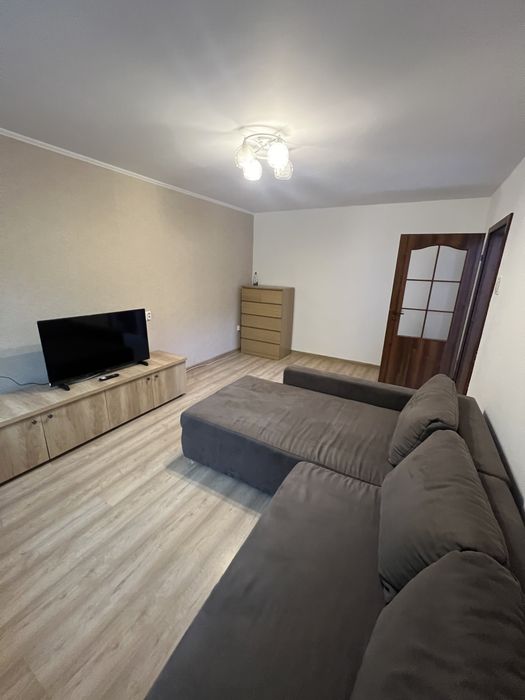 Garsoniera de inchiriat zona TITAN. Direct de la proprietar.