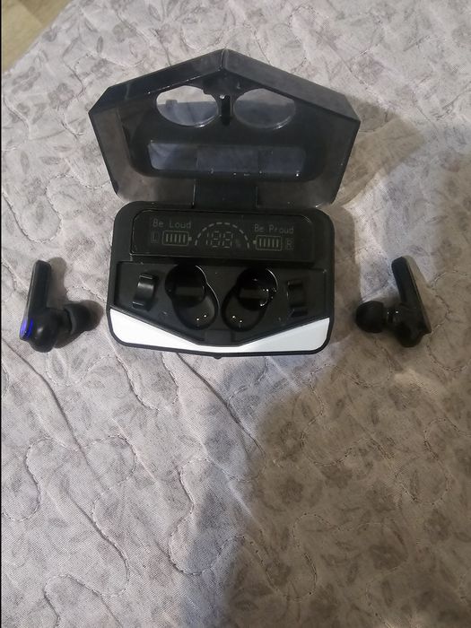 Продам наушники M28