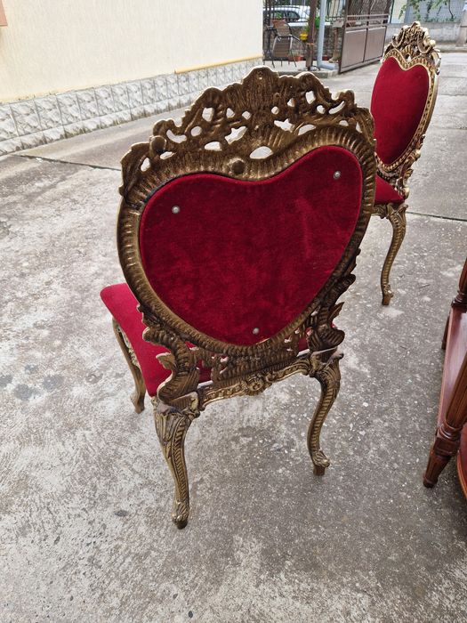 Чифт превъзходни антикварни метални столове