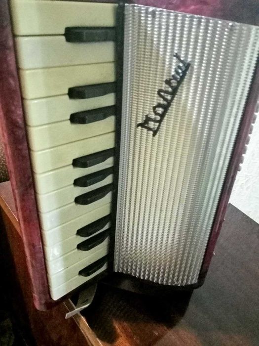детский аккордеон. производство белоруссмя.