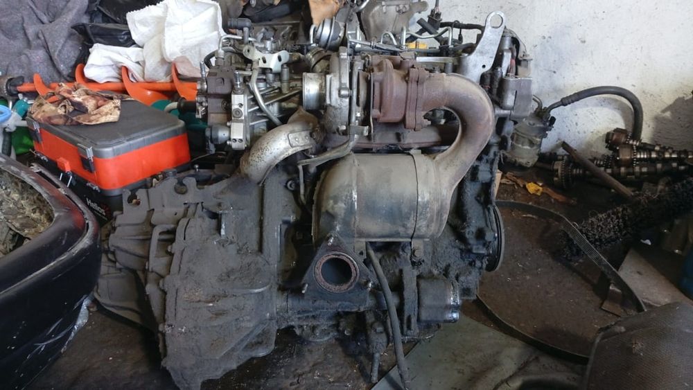 Продам ДВС на Рено Трафик.