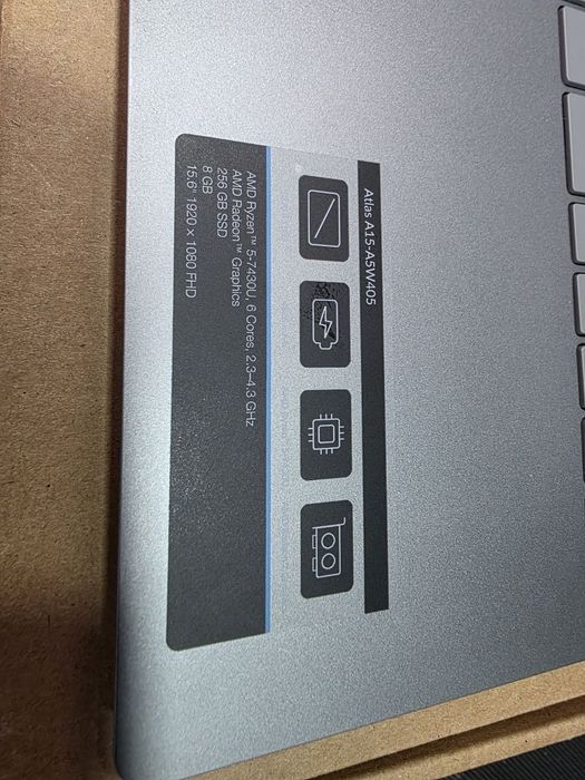 Noutbuk sotiladi Dexp atlas a15