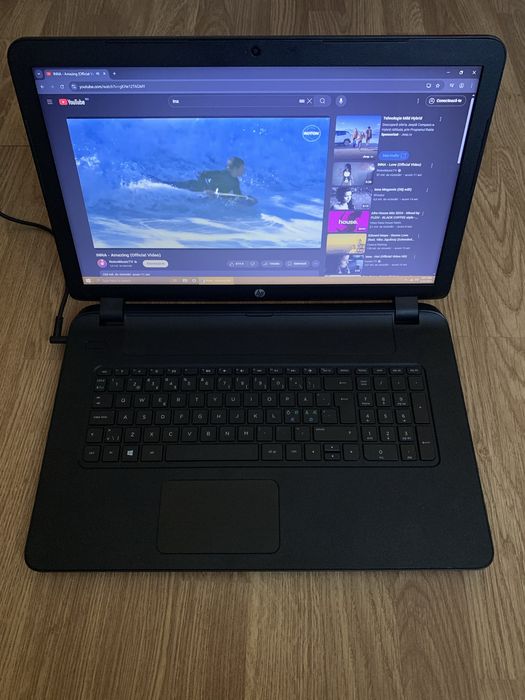 Laptop Hp Slim display mare de 17,3 led,6gb ram,ssd 130gb m,cu incarca