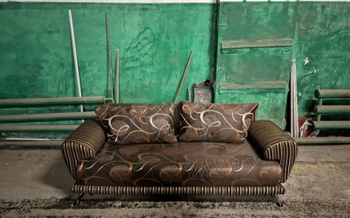 Продам диван дёшево