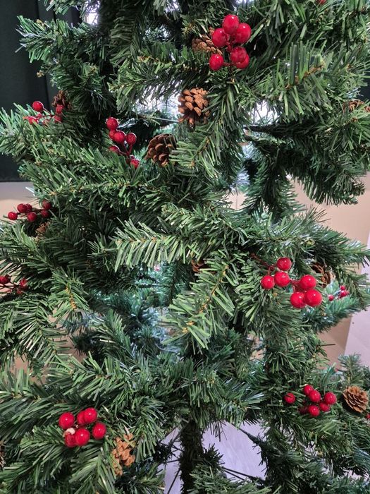 Коледно   дърво ...