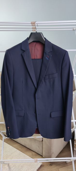 Продам классический костюм