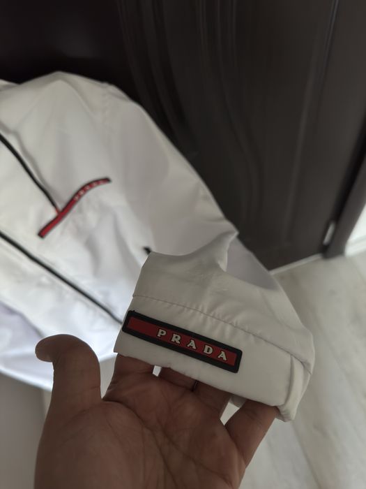Бяло яке / ветровка Prada