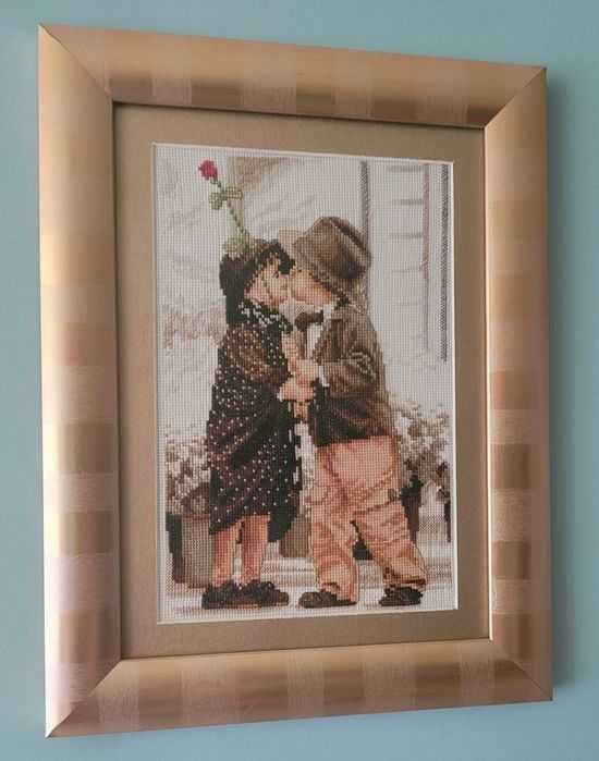 Гоблен "Детска целувка" в рамка