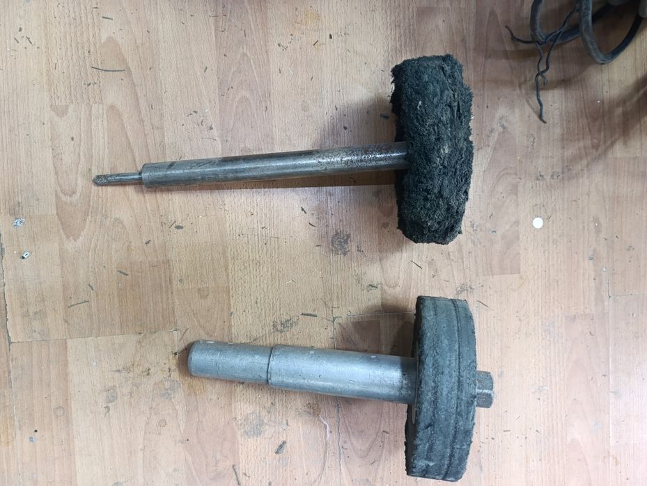 Продается лерко держателиновые