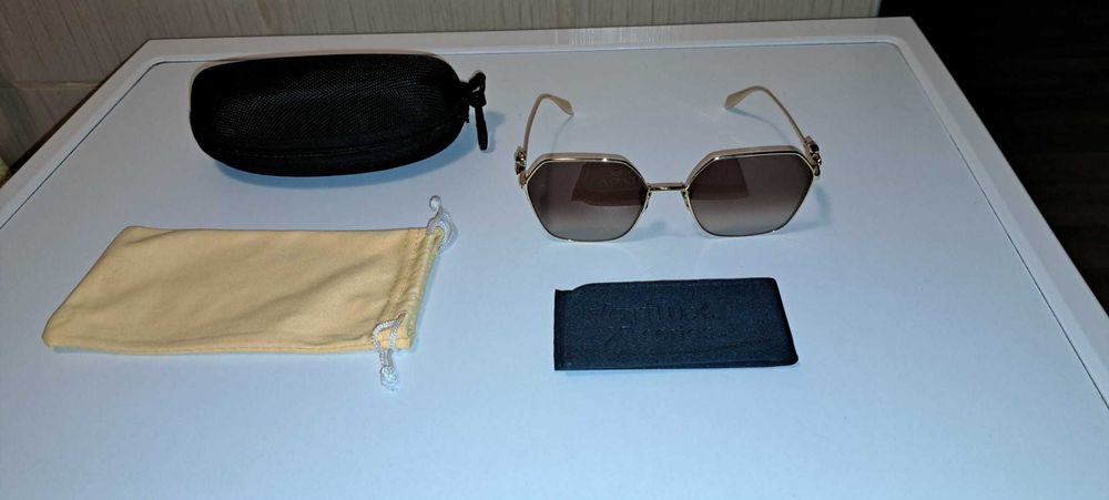 Ochelarii soare Dama Alexander McQueen Italy Produs nou