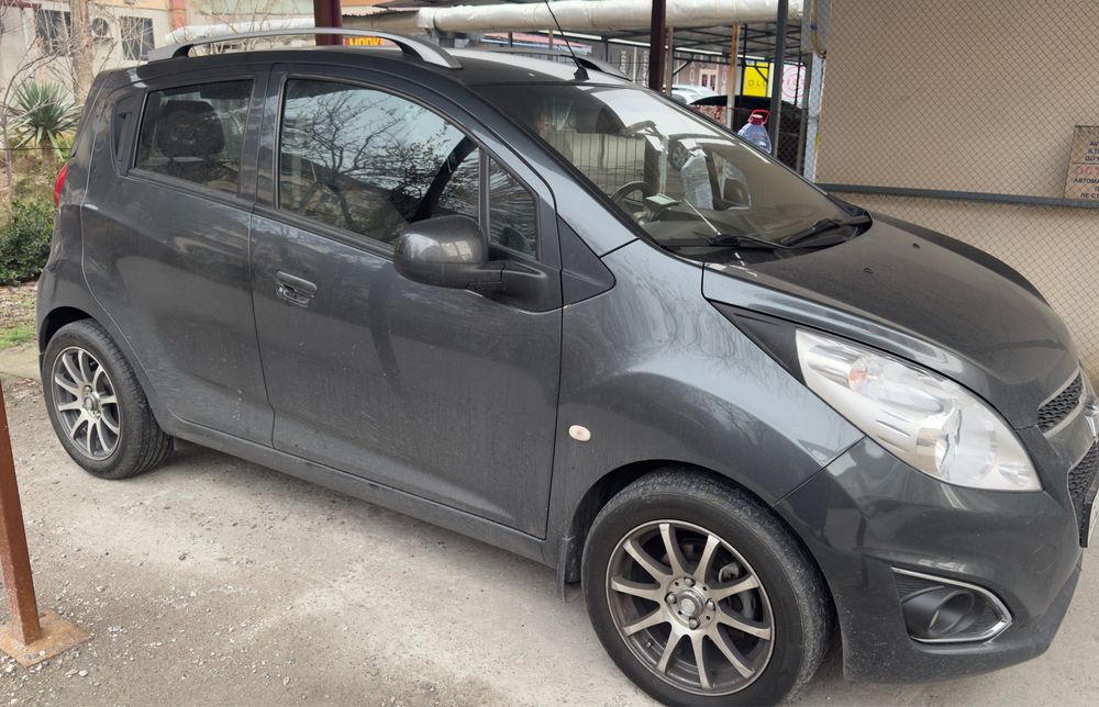 Продаю Chevrolet Spark 4 2018 года