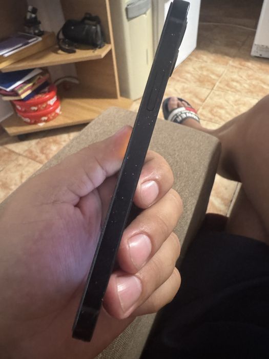 Vand iPhone 12 126gb