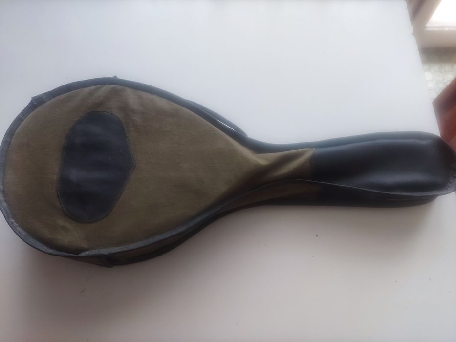 Продавам мандолина