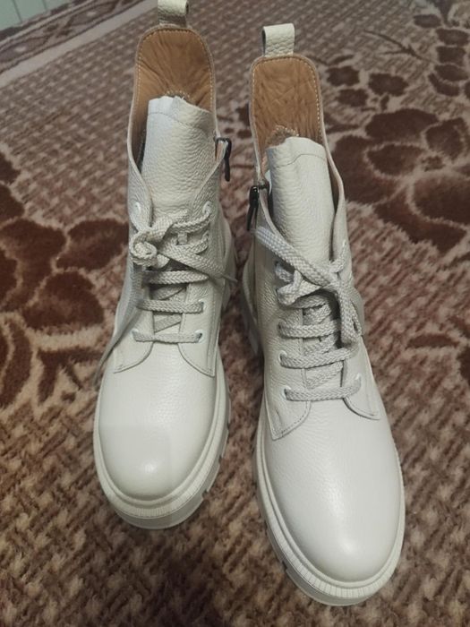 Боти естествена кожа