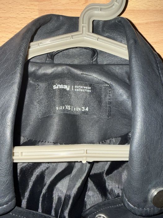 кожаная куртка sinsay