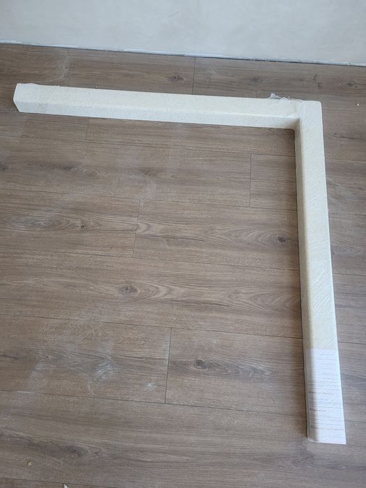 Нов ъглов праг за баня