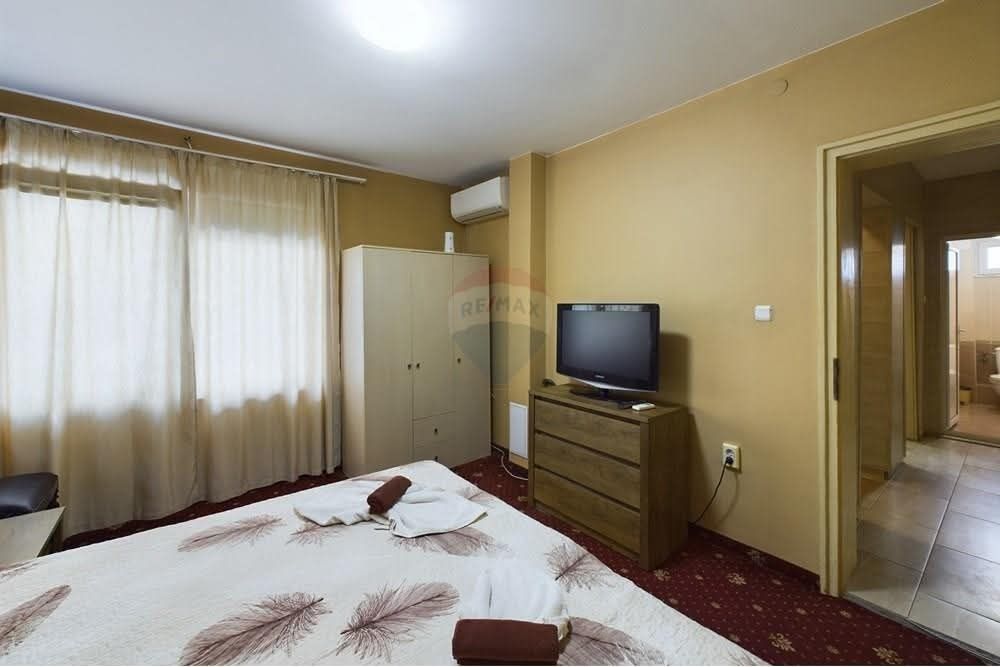 Продава се Многостаен апартамент в Варна, Център - 135 кв.м за 2667 €/кв.м - Снимка #23