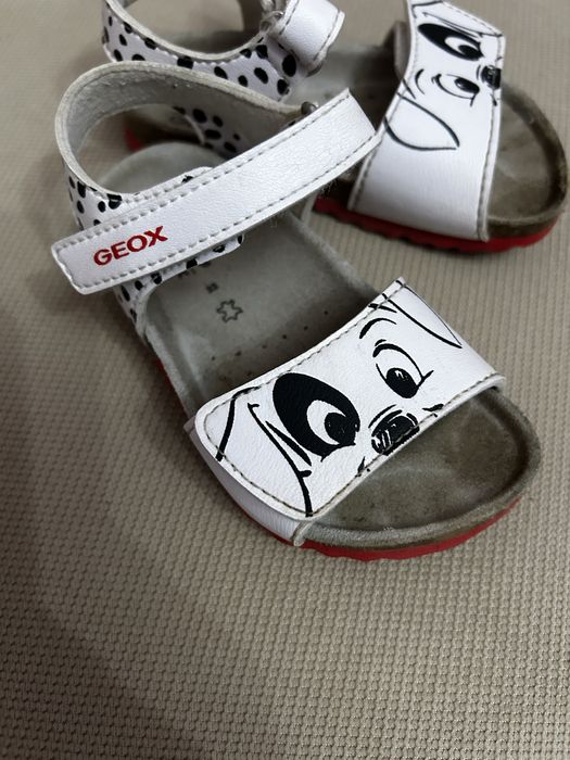 Se vand sandalute Geox Respira unisex marime 22