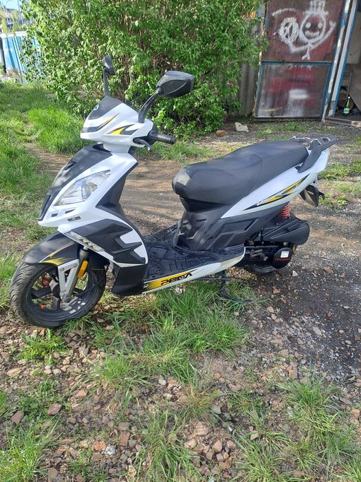 Продам скутер 125куб