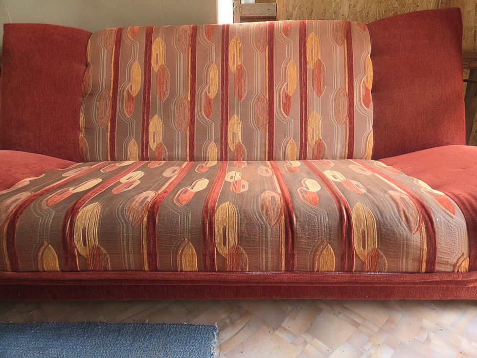 Продам диван  в хорошем состоянии