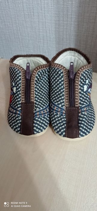 Домашние детские тапочки