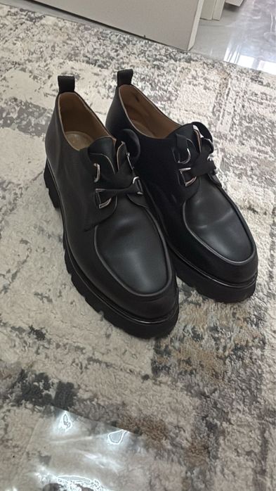 Италянский обувь