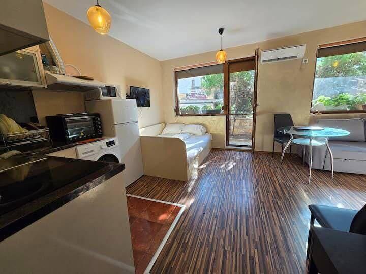 Едностаен, под наем, кв. Сарафово