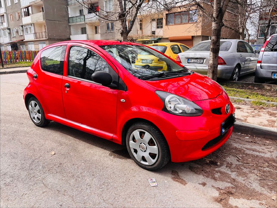 Автомобил Toyota Aygo 1.0