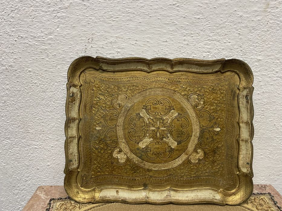 Италиански поднос с позлата флоренция