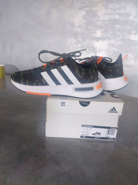Маратонки Adidas, момче