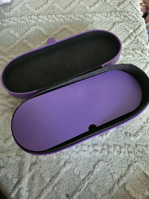 Дайсон почти новый