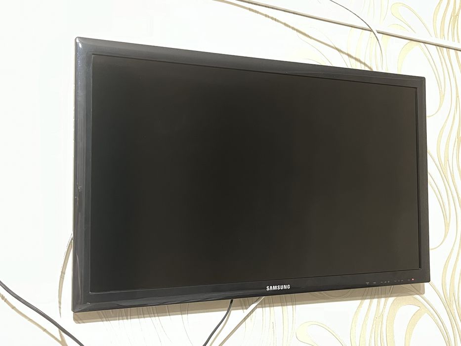 Телевизор Samsung 32'