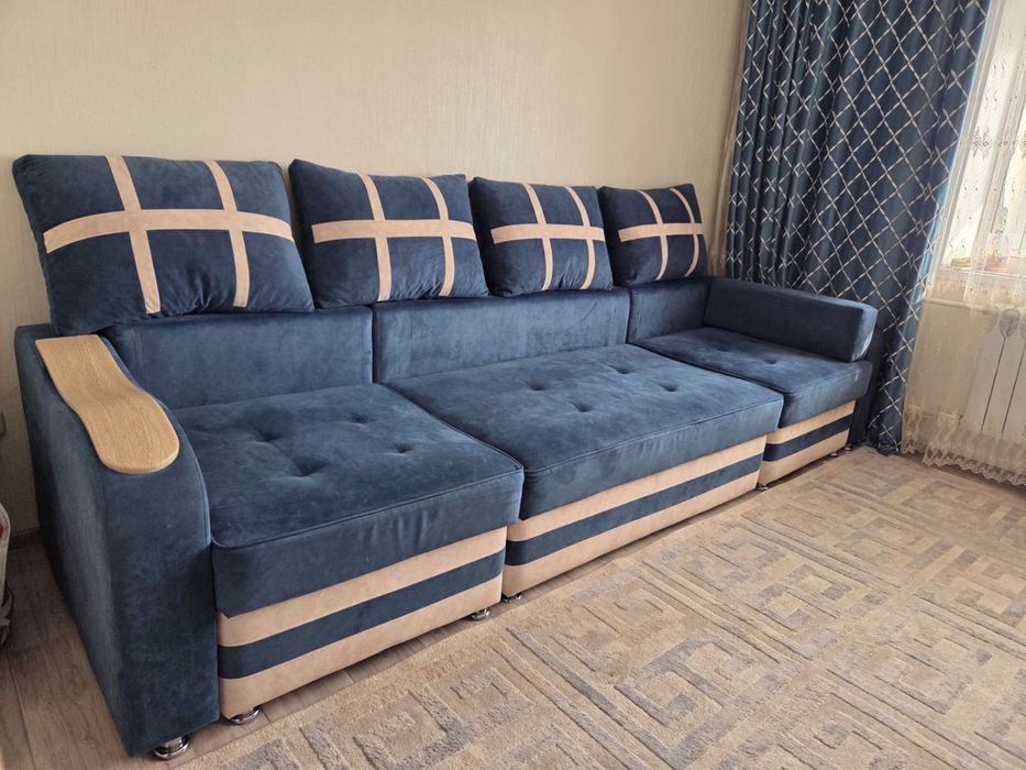 Диван для гостиной