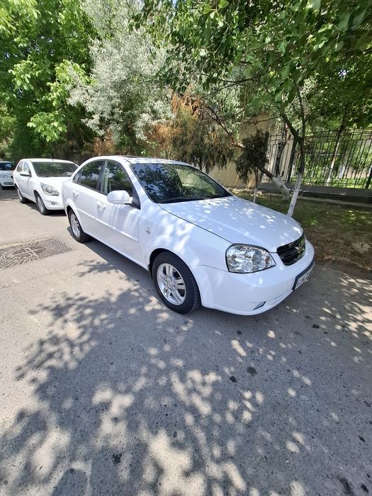 Chevrolet Lacetti / Gentra 2011 — 2