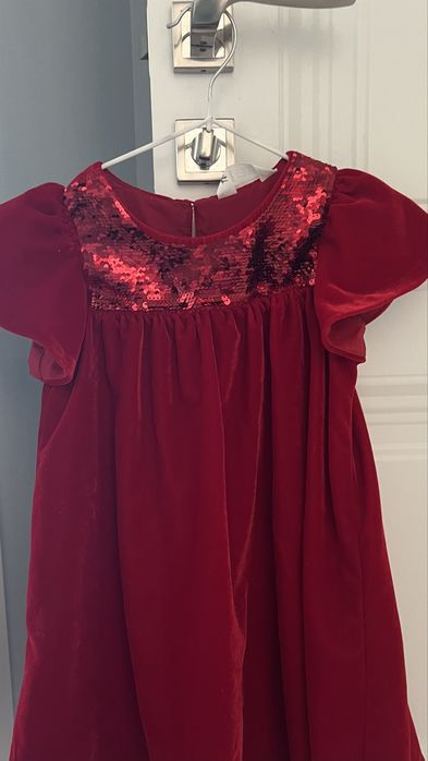 Платье красное на девочку