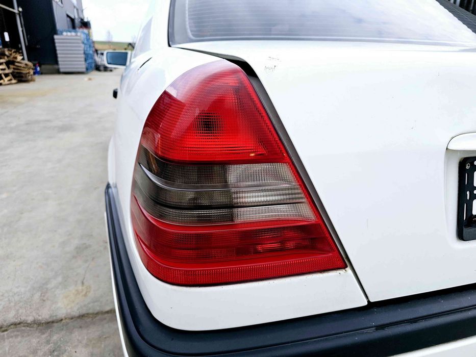 Stop aripa stanga Mercedes Clasa C (W202) [Fabr 1993-2000] OEM