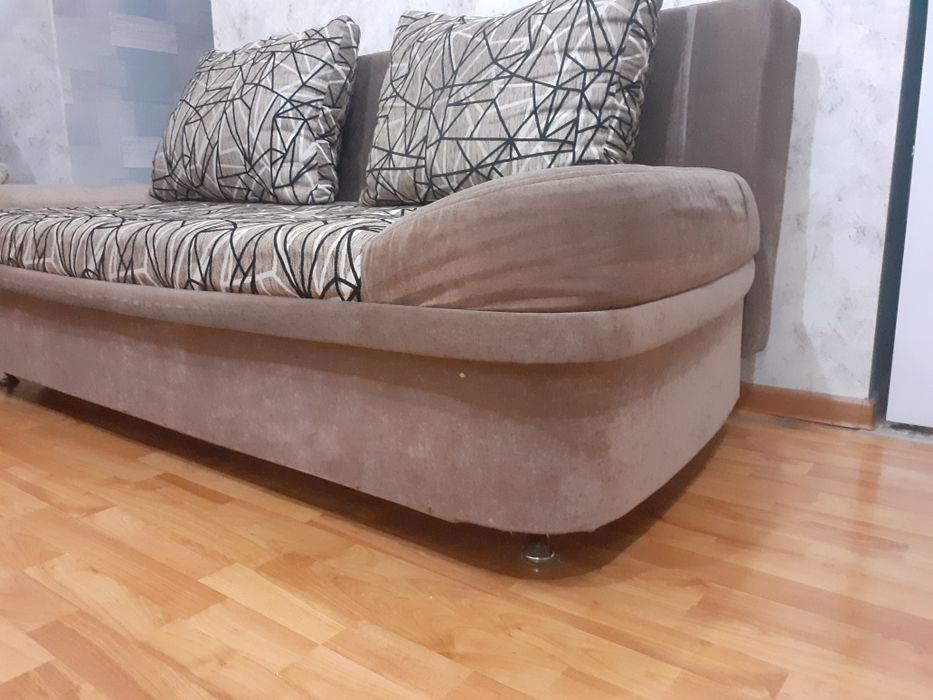 Продам диван еврокнижка