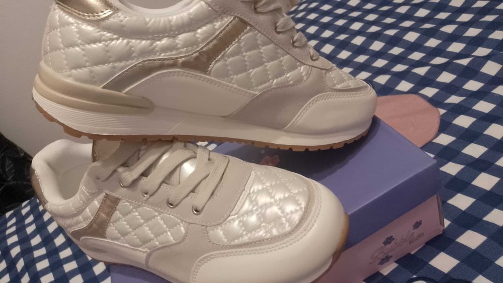 Маратонки 38номер