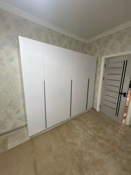 Mebel spalniy komplekt sotiladi yengi ishlatilmagan
