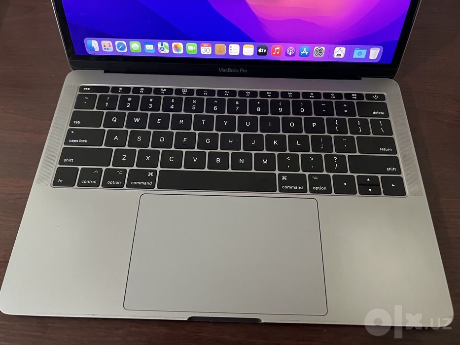 Macbook Pro. A1708