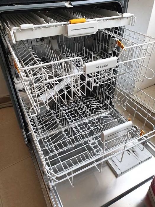 Miele - Auto Open - QuickPowerWash - Съдомиялна - Пълно Вграждане 60см