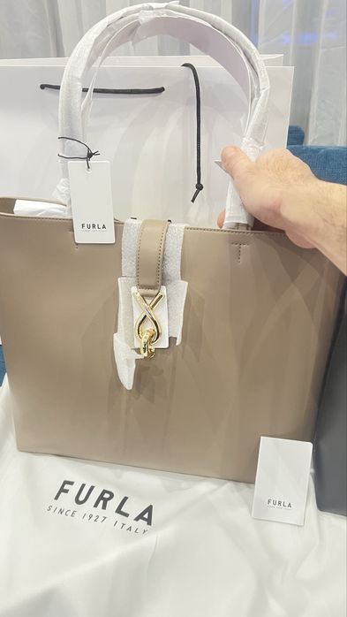 FURLA MIANOVA.100%ориг. В три цвята.Със сериен номер,2г. гаранция