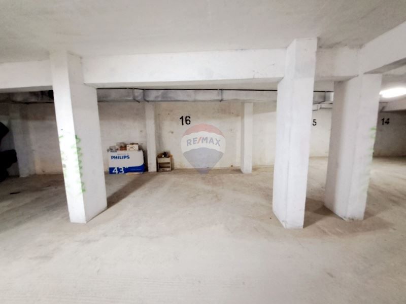 Подземно паркомясто за продажба до Терапията, Варна Т4156