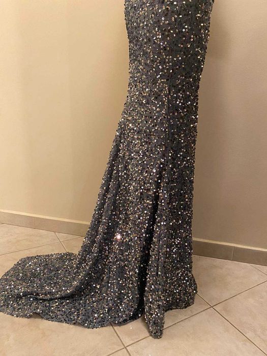 официална сребриста рокля