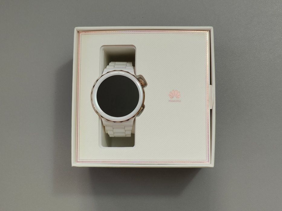 Huawei watch GT 3 Pro 43mm (FRG-B19) White Ceramic Strap Gold