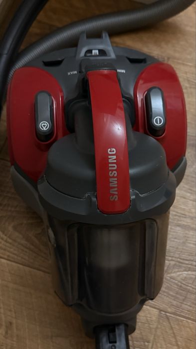 Пылесос Samsung Cyclone Force