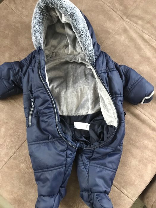 Combinezon baieti + geaca  mărimea 56-62