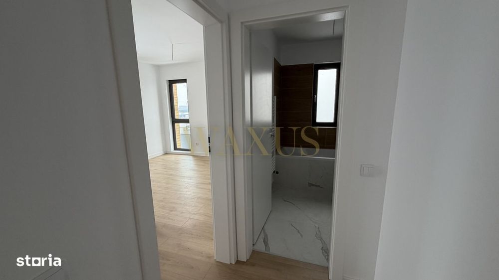 Apartament 3 camere, etaj 3, lift, bloc nou, zona Calea Moldovei