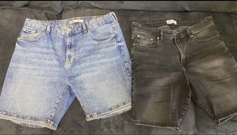 Pantaloni scurti  de blugi zarra marime L/44